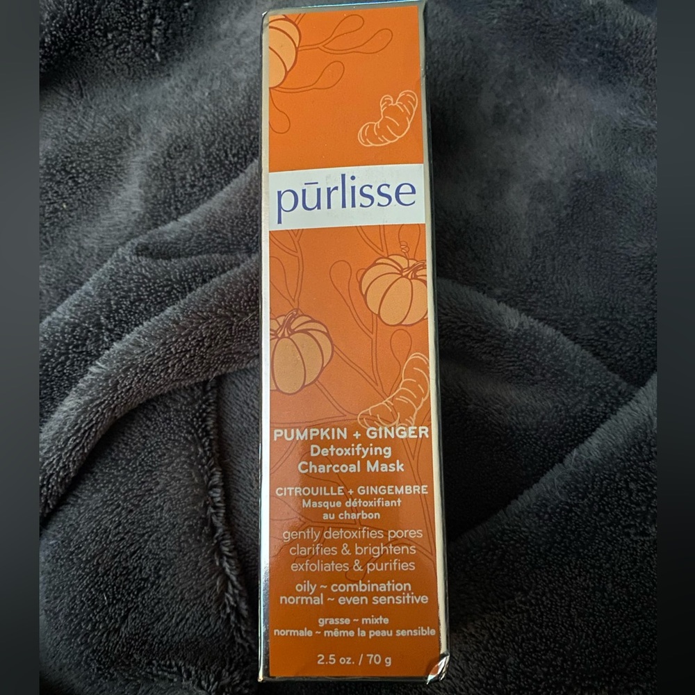 Detoxifying Charcoal Mask